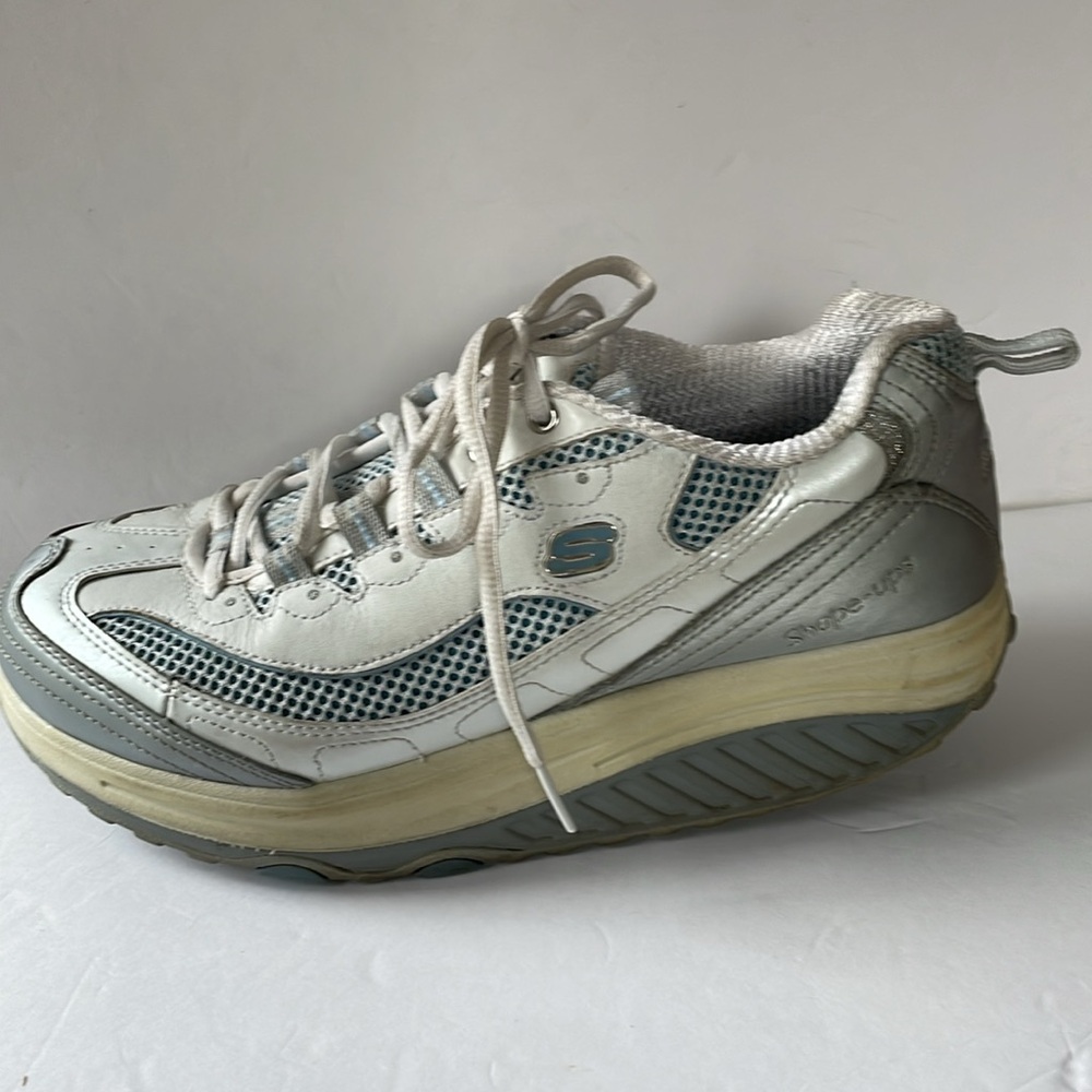 SKECHERS Silver Shape Ups Walking Toning               Sneakers Lace Up 11803